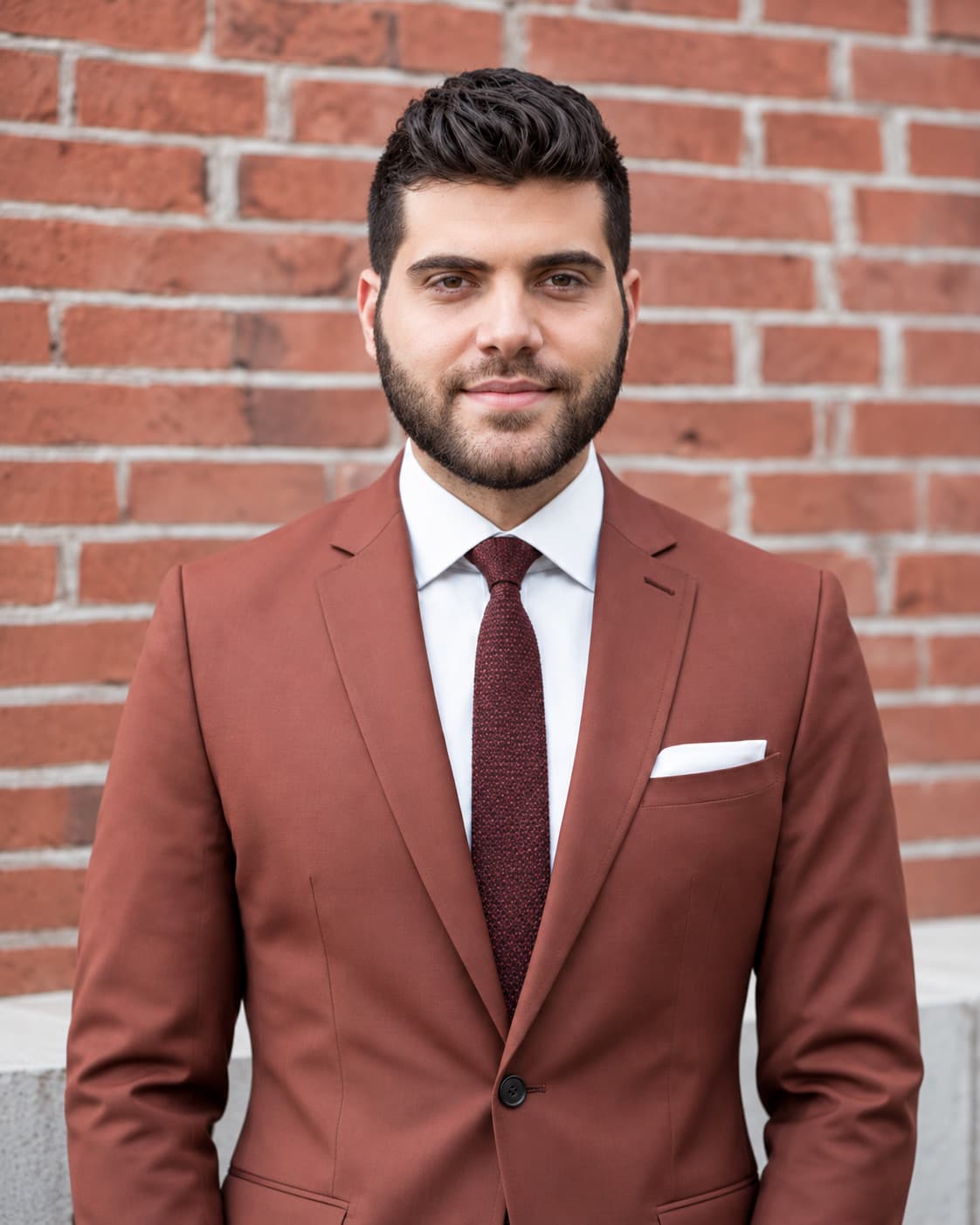 Sasha Bastani, broker